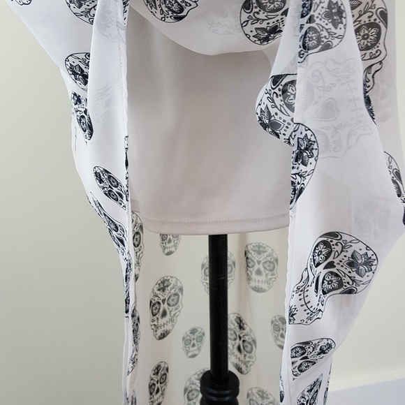 H&M Divided Skull Print High Low Skirt - Picture 4 of 8